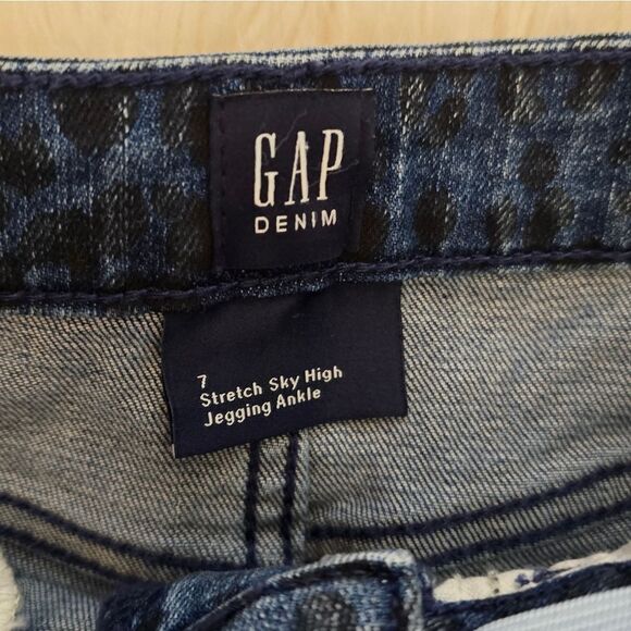 Nwot Gap Sky High Jeggings 💙 - Picture 2 of 4